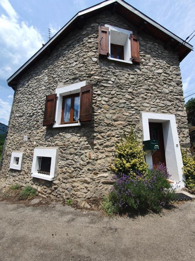 Maison Au Coeur Des Pyrenees Perles-et-Castelet Zewnętrze zdjęcie
